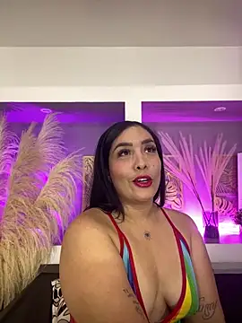 Sheeryl__ – Naživo XXX chat