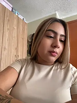 Miabonnett_'s Live XXX Chat