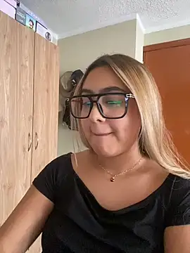 Miabonnett_ Chat XXX live