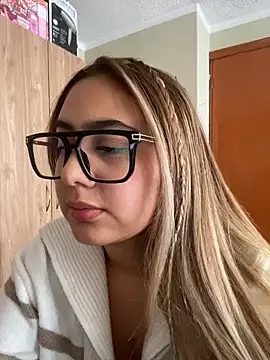 Miabonnett_ Live XXX-Chat