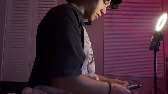 jadethedivine101's Webcam Show