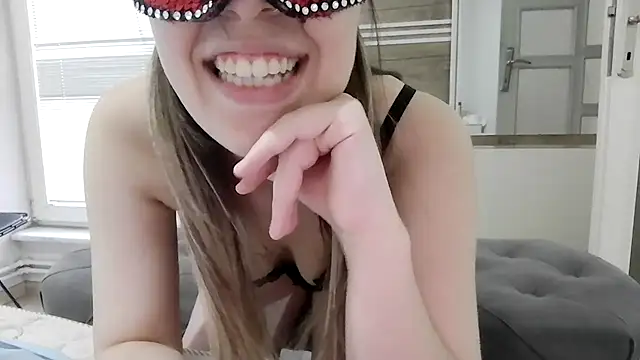 34x1Isabel34's Live XXX Chat