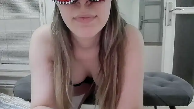 34x1Isabel34's Live XXX Chat