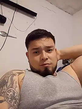 DirtyRcride Pertunjukan Webcam