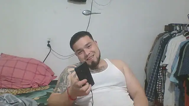 Show modela DirtyRcride na web-kameri