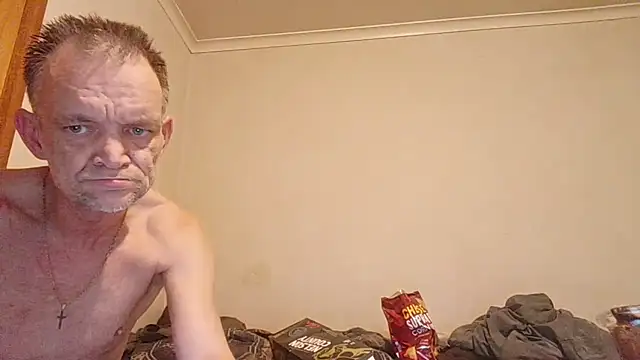 הופעת וובקאם של TooFknHorny7676@xh