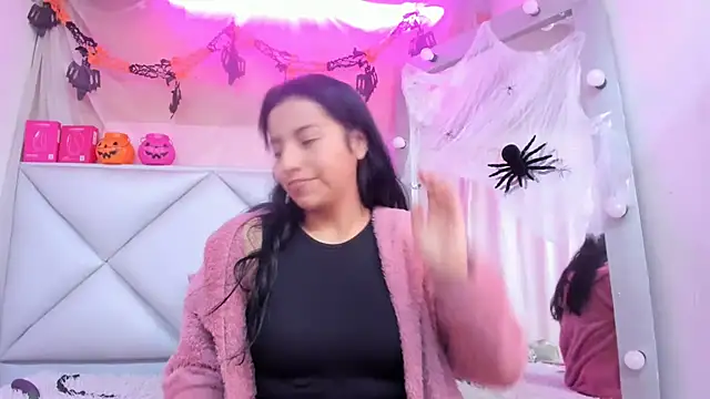 Emma_collins23's Webcam Show