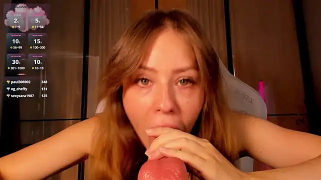 ilona_curly's Webcam Show
