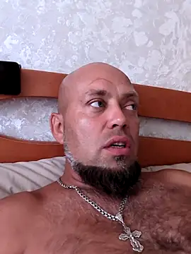 Show modela Amid7 na web-kameri