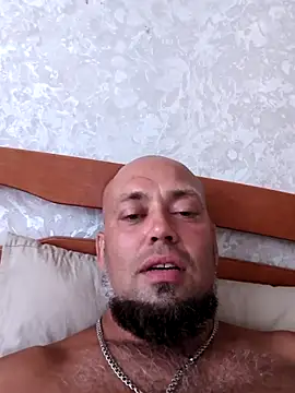 Show modela Amid7 na web-kameri