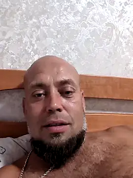 Show modela Amid7 na web-kameri
