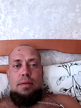 Pokazy przed kamerką – Amid7