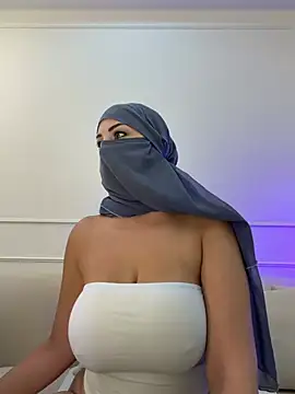 Amberonee31 webcam show