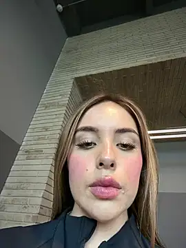Alirawrz 라이브 XXX 채팅