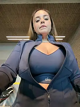 Alirawrz's Webcam Show