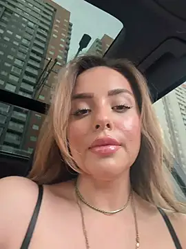 Show de Alirawrz na webcam