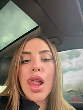Alirawrz's Webcam Show
