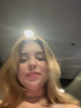 Alirawrz Live XXX Chat