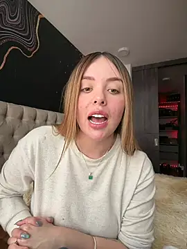 Alirawrz's Webcam Show
