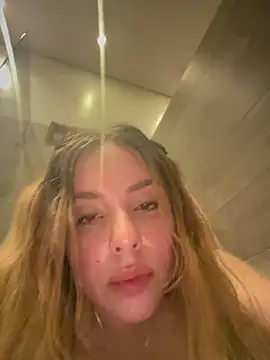 Show de Alirawrz na webcam