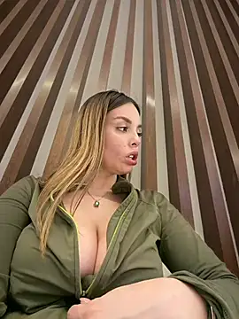 Alirawrz's Webcam Show