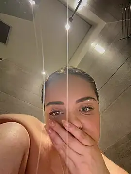 Webkamerová show Alirawrz