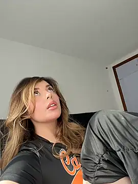 Alirawrz Chat XXX live