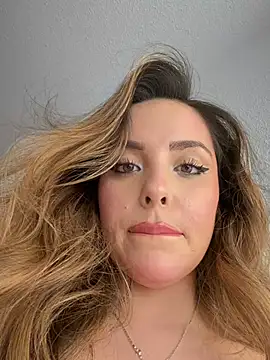 Alirawrz webcam show