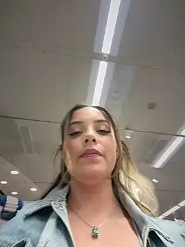 Alirawrz Live XXX-Chat