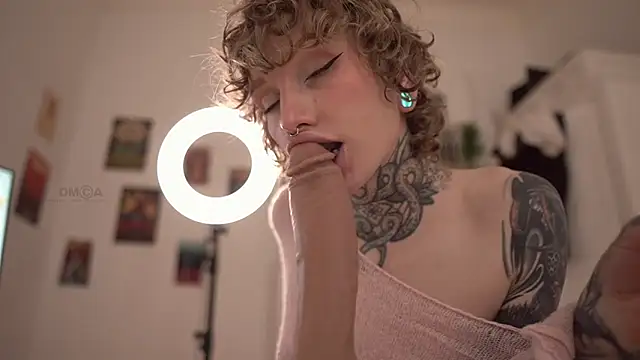 ifuckingtoy_'s Webcam Show