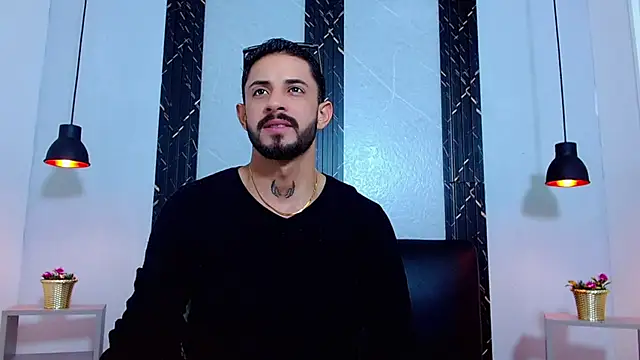 Erick_Wall Adlı Modelin Web Kamerası Şovu