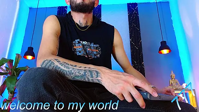 Erick_Wall Adlı Modelin Web Kamerası Şovu