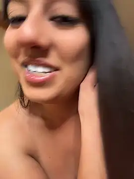 hotpinkangel's Webcam Show