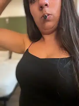 hotpinkangel Show in webcam