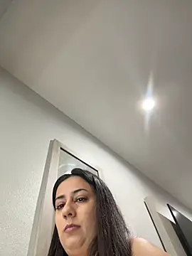 hotpinkangel Chat XXX in diretta