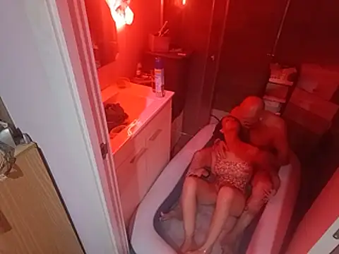 Misticos69 即時 XXX 聊天