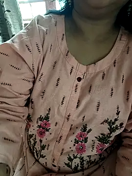 cutesana18 লাইভ XXX চ্যাট