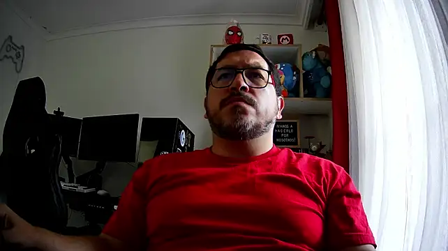 عرض كام HiddenBear