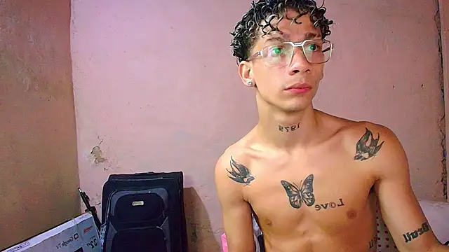 mateodeamjo's Webcam Show
