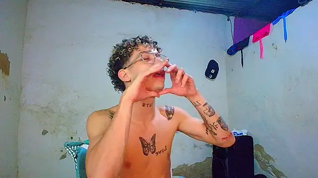 mateodeamjo – webcam-show