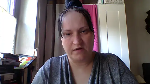 _squirty_cum_lady_'s Live XXX Chat