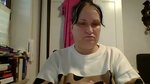 _squirty_cum_lady_'s Live XXX Chat