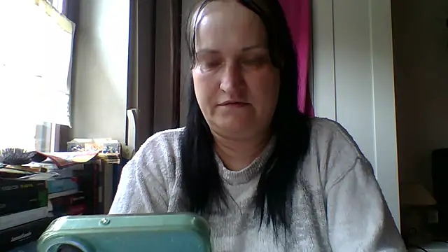 _squirty_cum_lady_'s Live XXX Chat