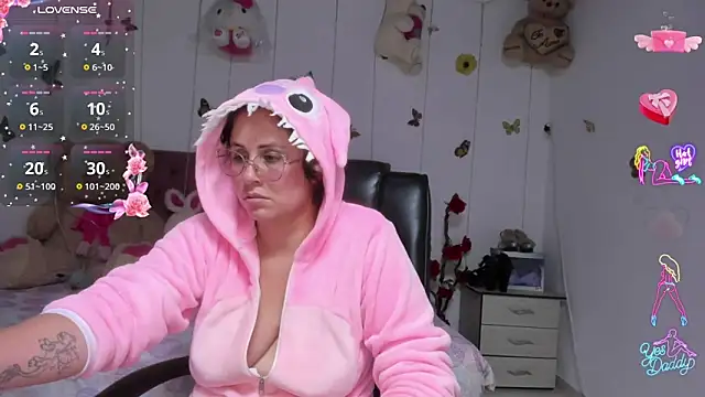 Dana_Jeins' Live Chat Room