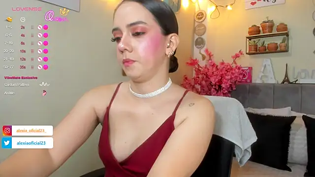 Alexia_Queen Adlı Modelin Canlı XXX Sohbeti