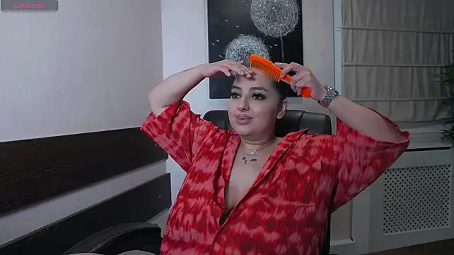 Chatroom XXX en direct de BustyAllyy