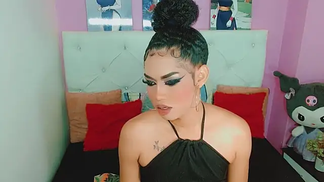 Pokazy przed kamerką – Amanda_bigx