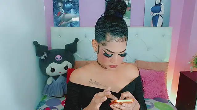 Show modela Amanda_bigx na web-kameri