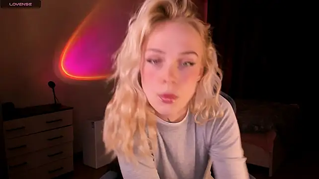 Polusladkoye's Live XXX Chat
