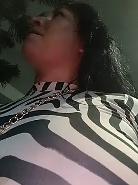 Chat XXX ao vivo de alondraabrown